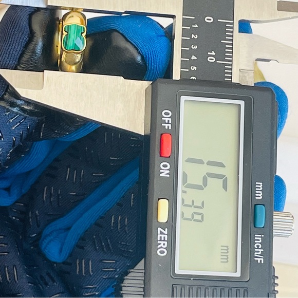 ! TOUS S925 Gold Overly Green Malachite Bear Mini Hoops Hinges Earrings - Picture 9 of 10